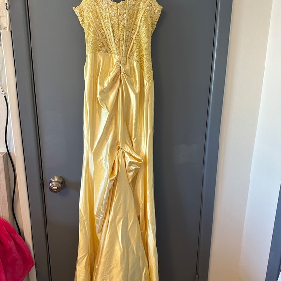 Sherri Hill Dress needs TLC (sold as is) prom/sweet 16 - Picture 8 of 14
